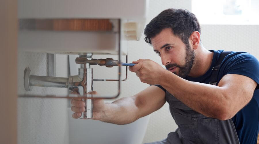 Water heater leaking fix in Gosport, IN